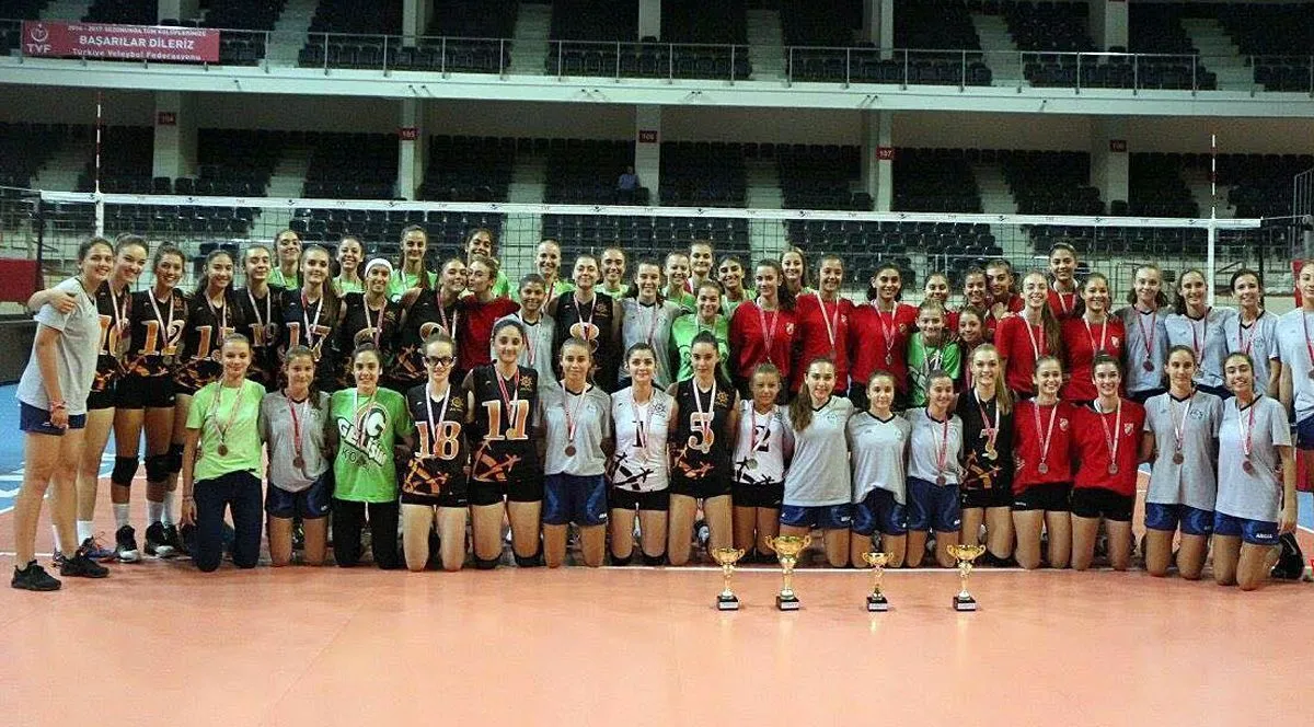 9 Eylül Kurtuluş Kupası Rota Koleji'nin oldu
