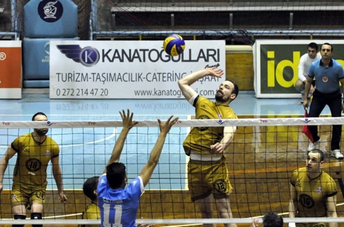 Erkekler Baraj Maçlarında İnegöl ve Kula Belediyesi Galip