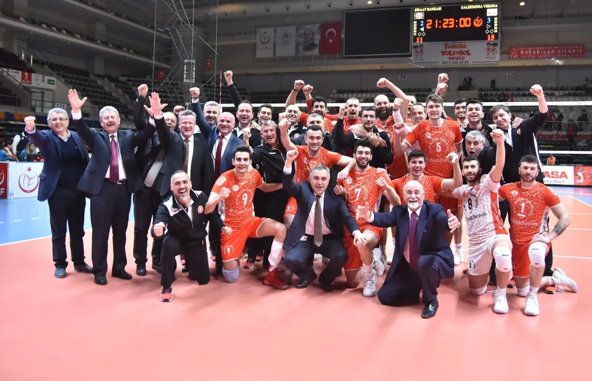 İtalyan  Calzedonia Verona takımını  Eleyen Ziraat Bankası  CEV Cup'ta Finalde.