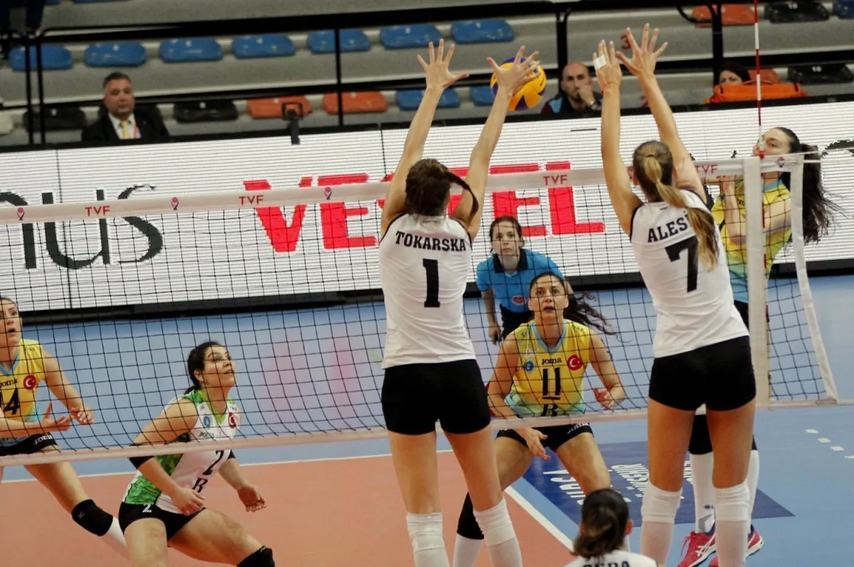 Bursa BB Yine Challengge  Cu'ta BJK ise Balkan Kupası'nda