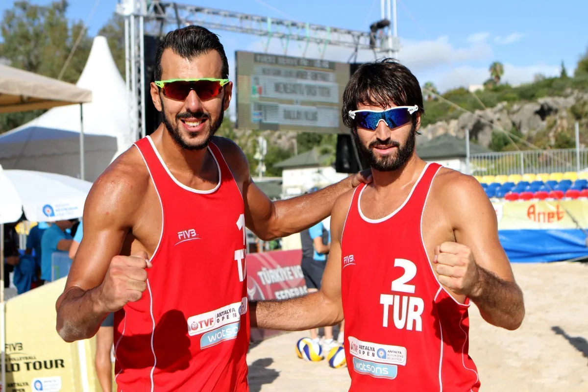 Mersin Plaj Voleybolu Kız Kalesi Plajı'nda Başlıyor