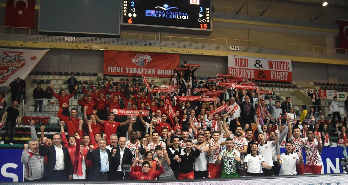 Ziraat Bankası muhteşem geri dönüşle Halkbank'ı 3-2 Yendi