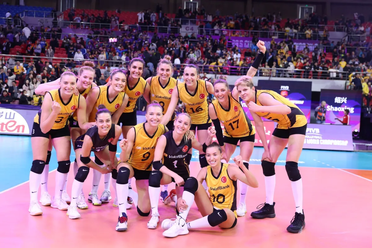 VakıfBank, Dünya Şampiyonası'nda yarı finalde