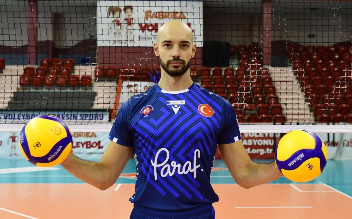 Ediz Kaan Fırıncıoğlu Halkbank ailesine katıldı