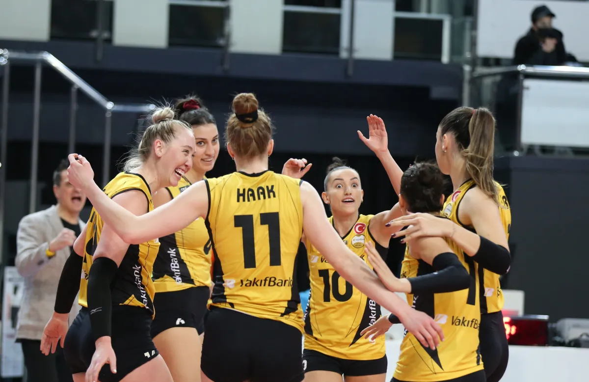 VakıfBank, Axa Sigorta Kupa Voley’de yarı finalde