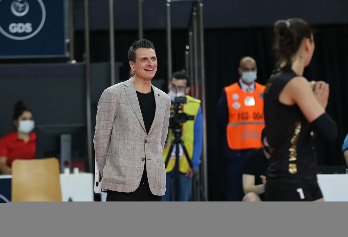 VakıfBank erteleme maçında set vermedi