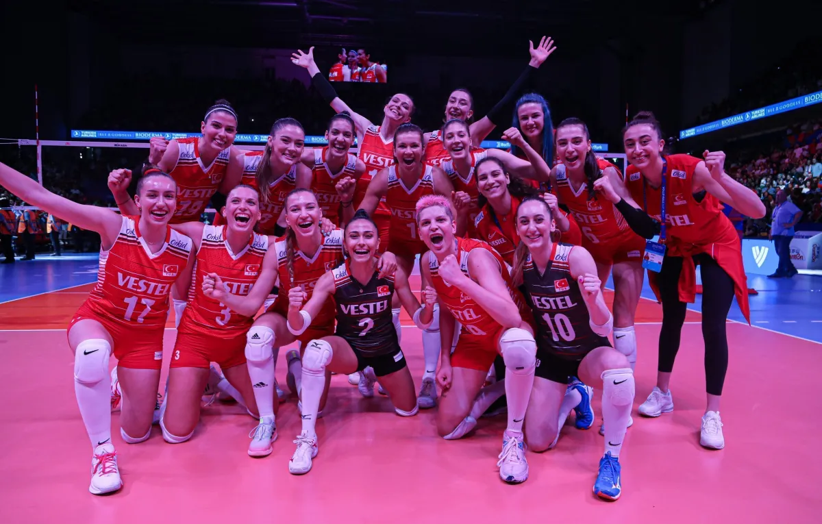 Sultanlar İtalya'yı 3-0'la Yendi VNL'ye İyi Başlangıç Yaptı