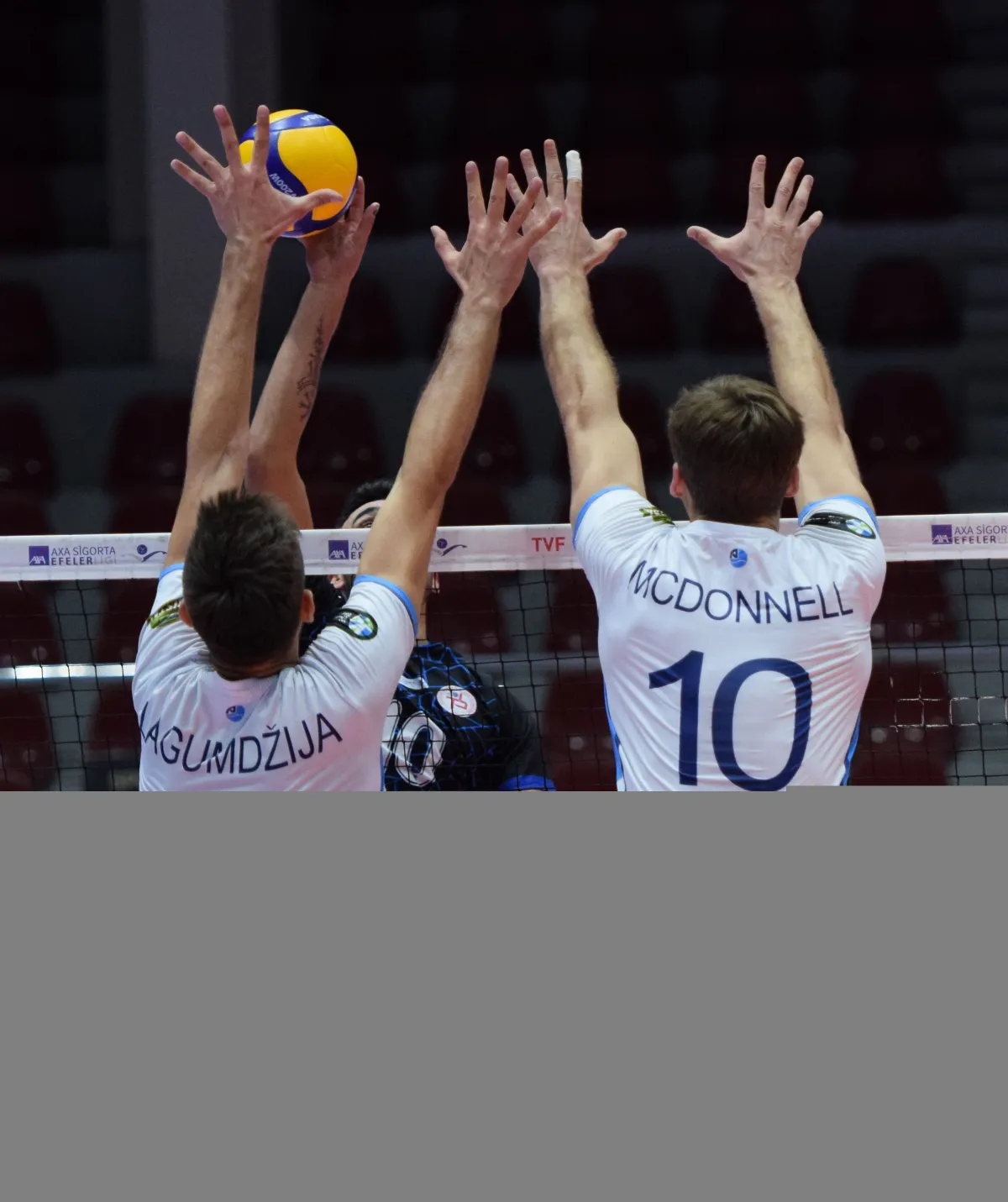 ARKAS CEV CUP 'TA BELÇİKA'NIN CARUUR VOLLEY GENT TAKIMINI DEPLASMANDA 3-2 YENDİ