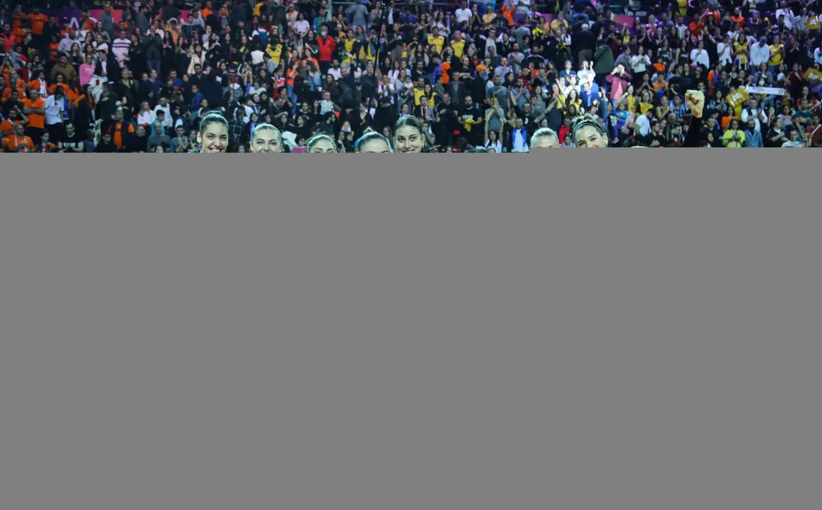 VakıfBank, Kulüpler Dünya Şampiyonası’nda set vermeden finalde