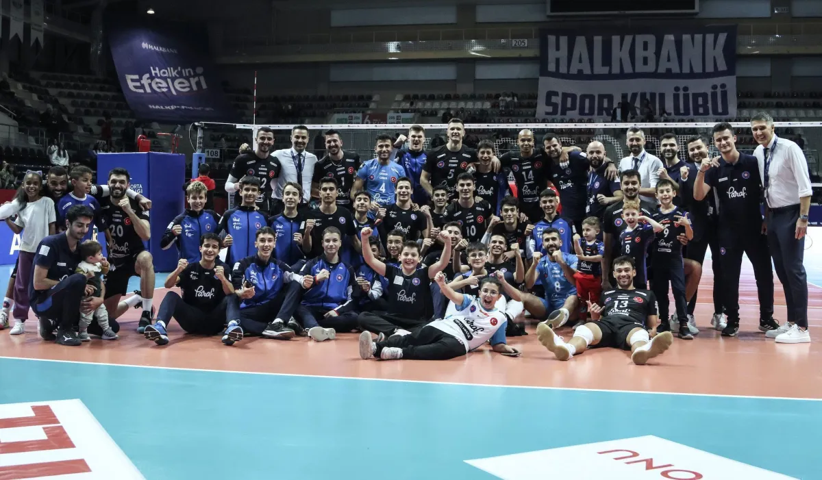 Halkbank İkide İki Yaptı