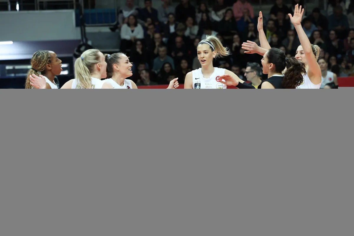VakıfBank yeni yıla galibiyetle başladı