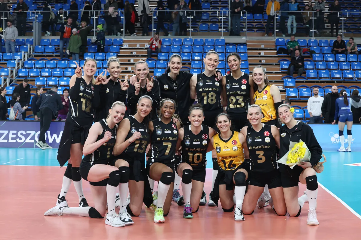VakıfBank, Rzeszow deplasmanında 3-0  kazanarak rövanş öncesinde avantajı aldı