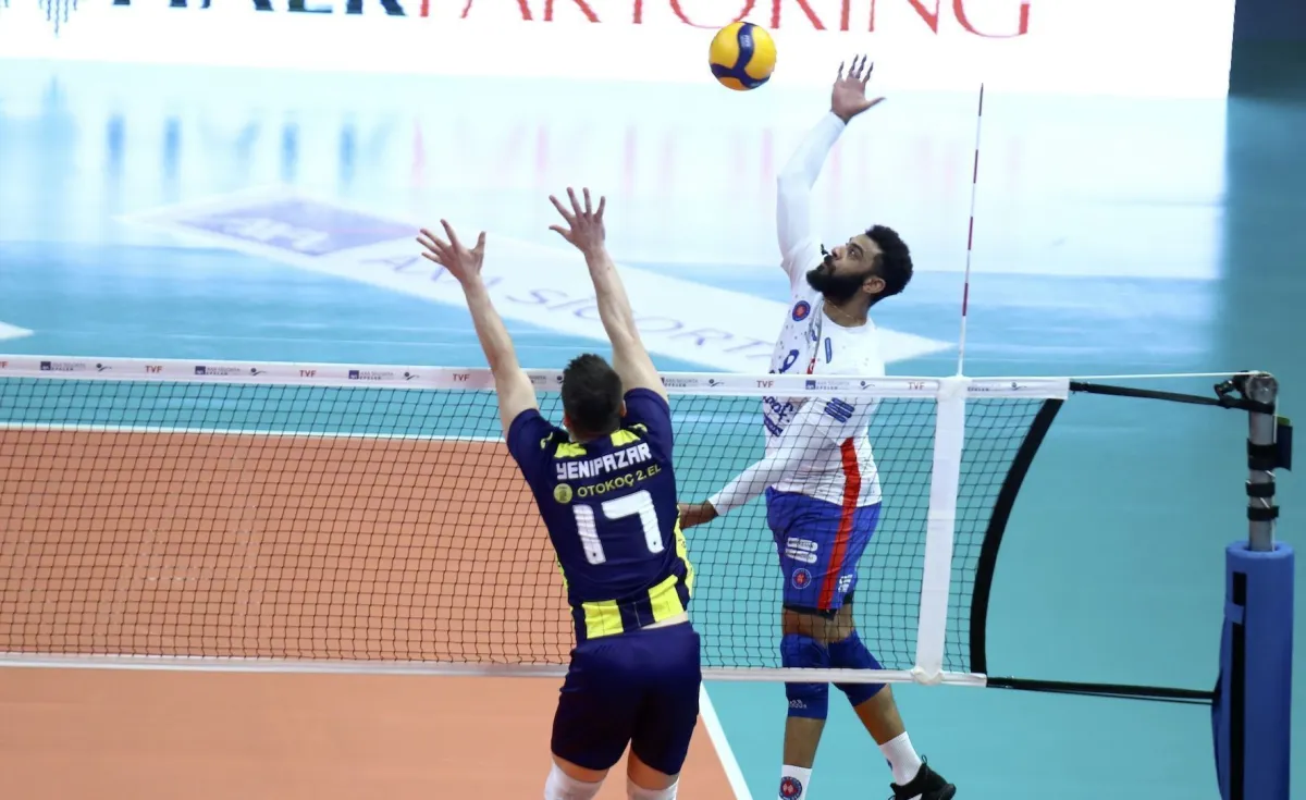 Finalin ilk raundu Halkbank'ın