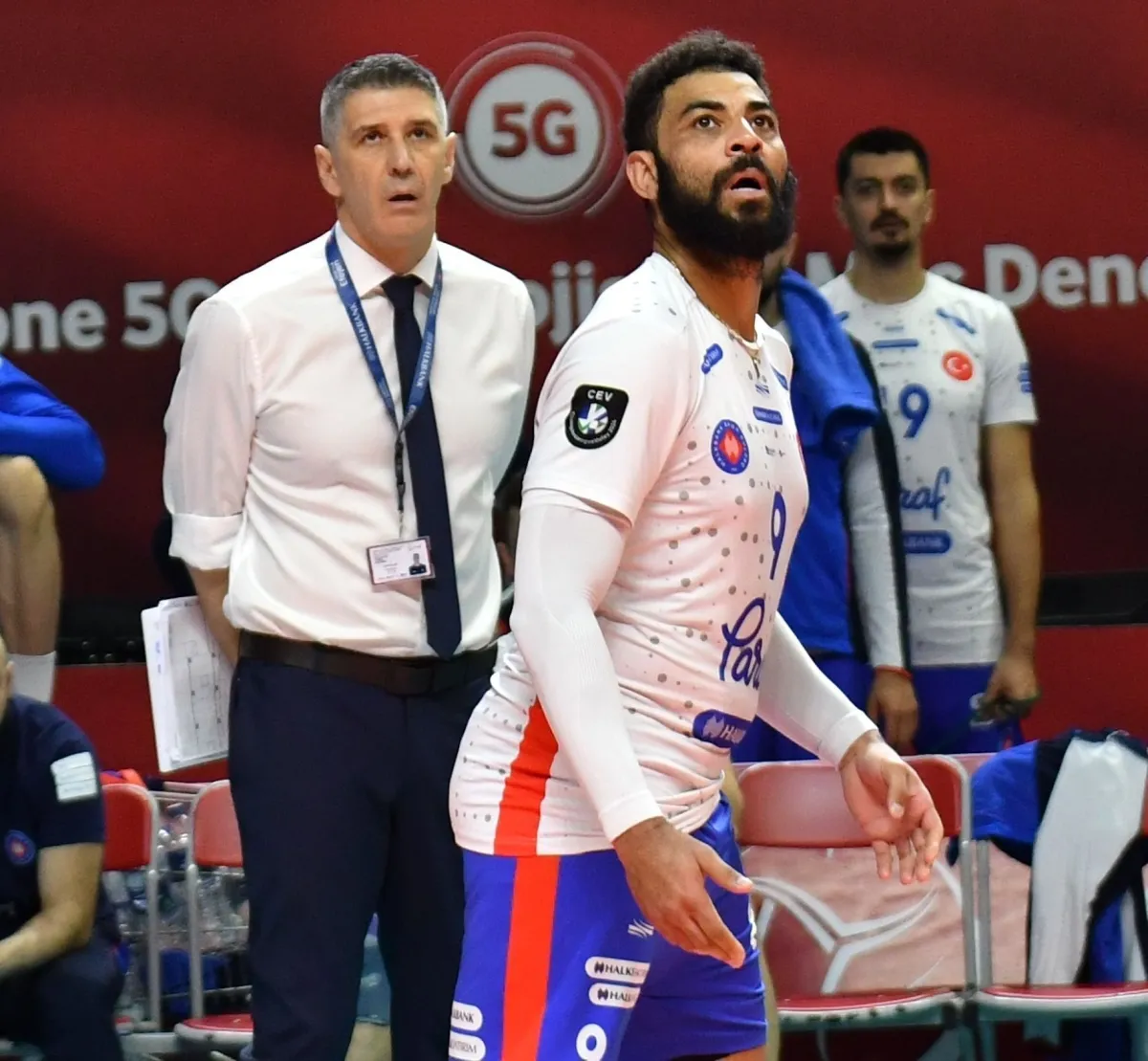 Halkbank'ta 3 ayrılık