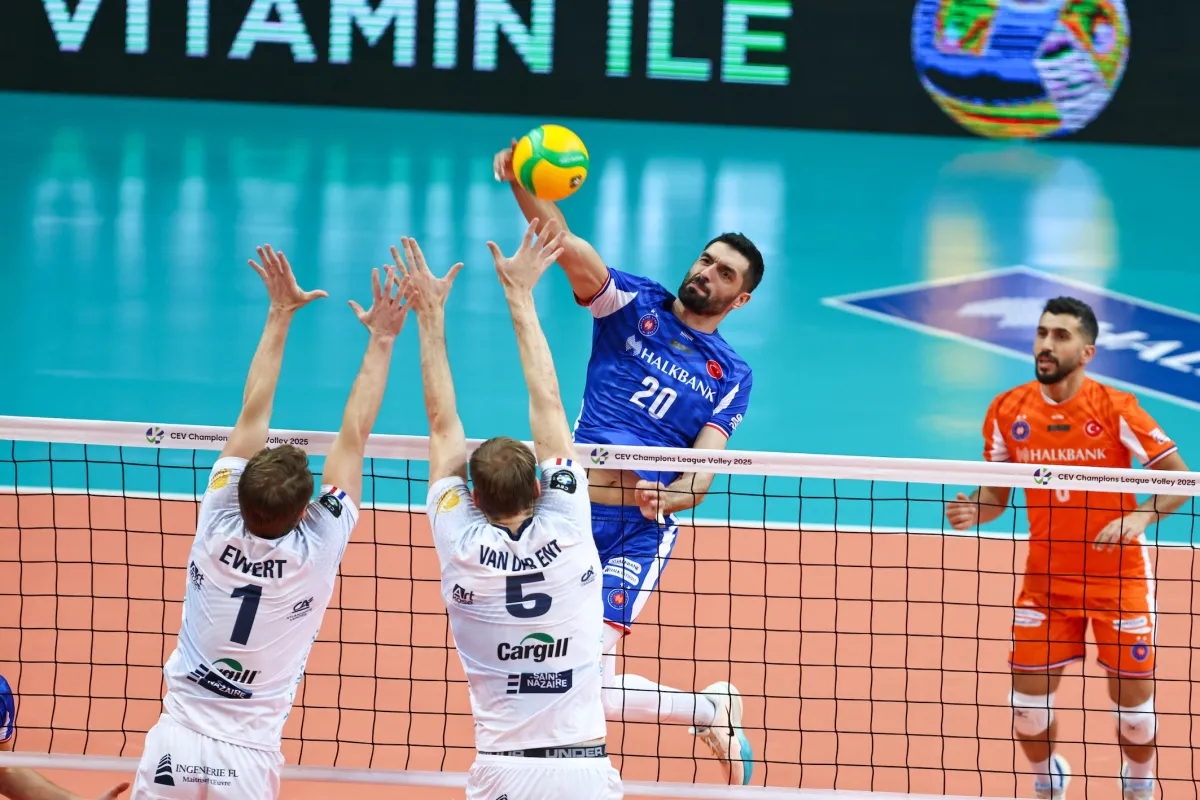 Halkbank, Fransız SAINT-NAZAIRE VB Atlantique’e 3-2 mağlup oldu.