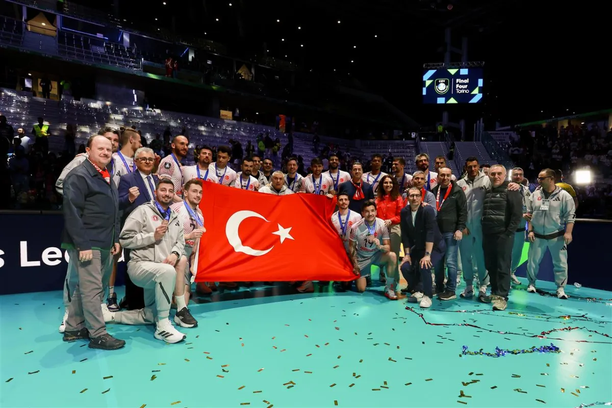 ZİRAAT BANKKART AVRUPA ÜÇÜNCÜSÜ