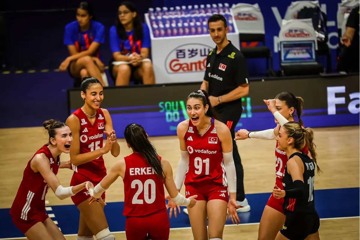 Filenin Sultanları, Voleybol Milletler Ligi'nin İkinci Haftasında Ankara'da Sahne Alıyor