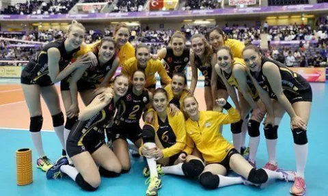 VakıfBank'ın Rakibi Japonya'da Yarı finalde Yine Eczacıbaşı VitrA