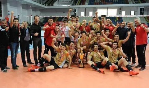 Gençler Finalde Galatasaray'ı 3-1 Yenen Ziraat Bankası Türkiye Şampiyonu