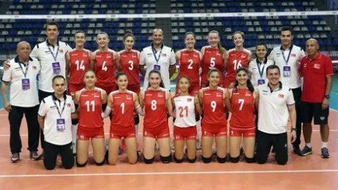 U16 Kız Milliler Avrupa Şampiyonası'nda Rusya'ya 5. sette Kaybetti:  Rusya 3 - Türkiye 2