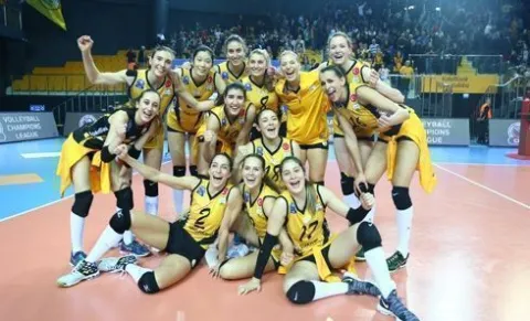 VakıfBank, Şampiyonlar Ligi’nde  2’de 2 Yaptı