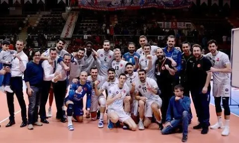 Halkbank, İstanbul BBSK'yı 3-1 Yenerek Finale Çıkmanın Mutluluğunu Yaşadı