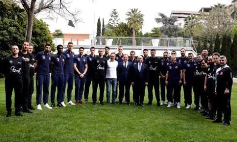 Halkbank Genel Müdürü Arslan’dan takıma moral