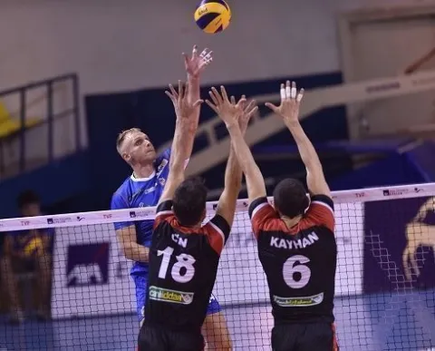 AXA Sigorta Efeler Ligi'nde, İnegöl Belediyespor Spor Toto'ya 3-0 Yenildi