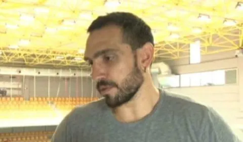 Gaatasaraylı HDİ'li  Voleybolcular Sezon Başı Ligi Değerlendirdi