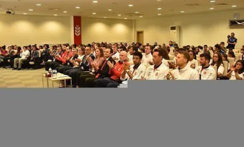 Ziraat Bankalı Voleybolcular ÇOGEP Panelindeydi