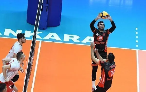 Sezonun ilk Ankara derbisi Ziraat Bankkart’ın