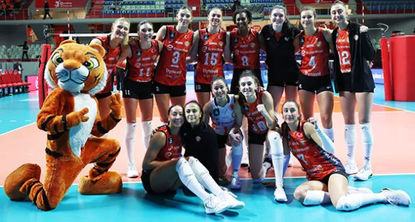 Eczacıbaşı Dynavit, CEV Şampiyonlar Ligi’ne galibiyetle başladı