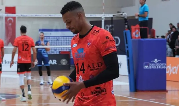 Osmany Uriarte Bursa Büyükşehir Belediyespor’da