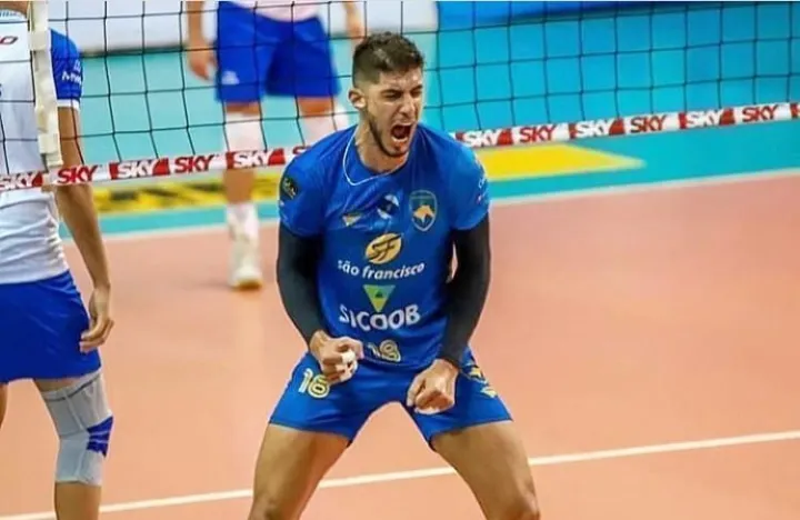 Bursa BBSK  Brezilyalı smaçör Alisson Melo ile anlaştı