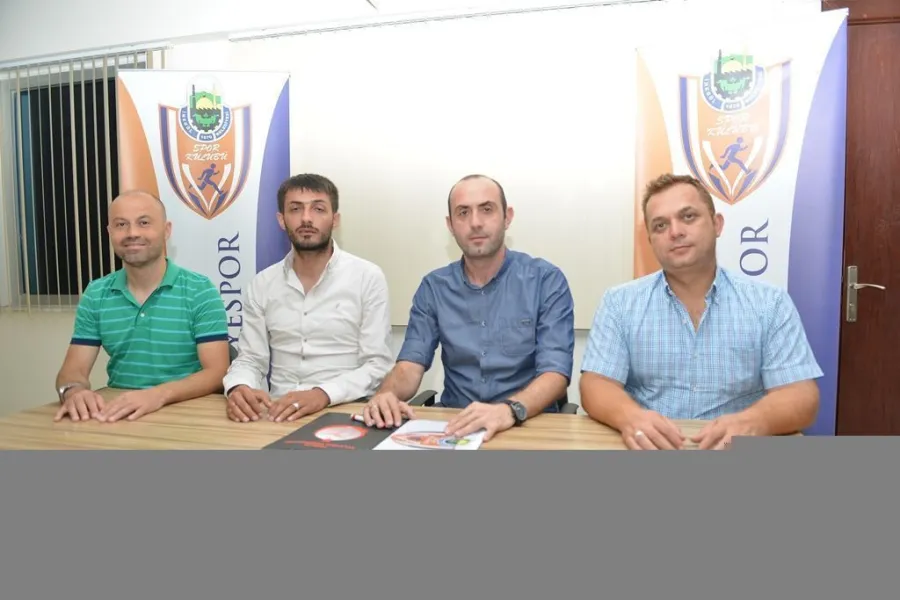 Efeler Liginde mücadele edecek İnegöl Belediyespor, bu sene tamamen alt yapı oyuncularından oluşan bir kadro ile Voleybol 2.liginde de boy gösterecek.