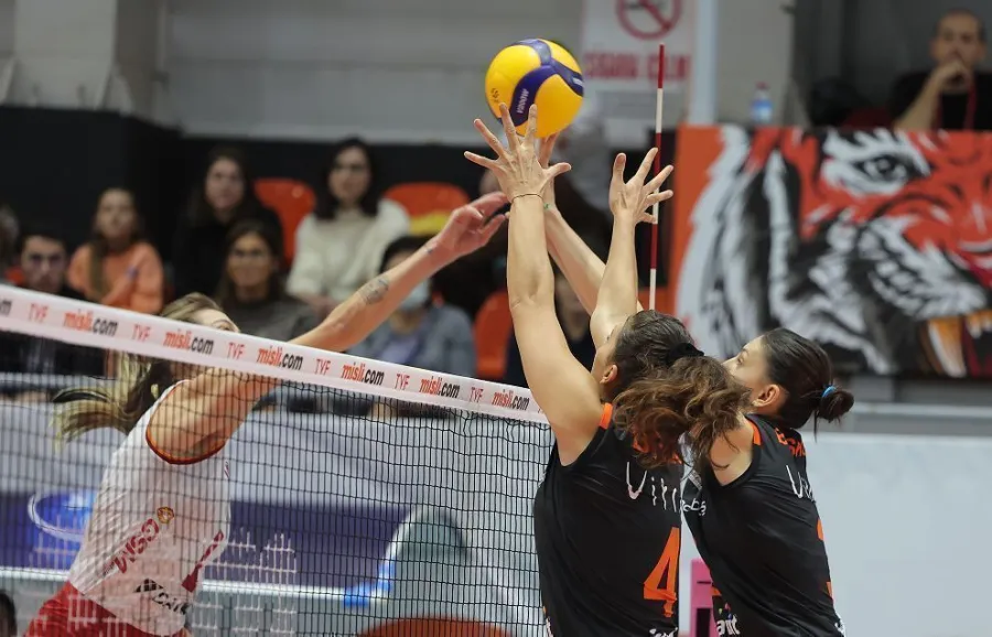 Eczacıbaşı Dynavit, galibiyet serisine devam ediyor