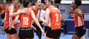 Eczacıbaşı Dynavit, İzmir'de Göztepe’ye set vermedi