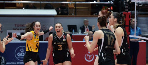 VakıfBank, seyircisi önünde Final-Four bileti arıyor