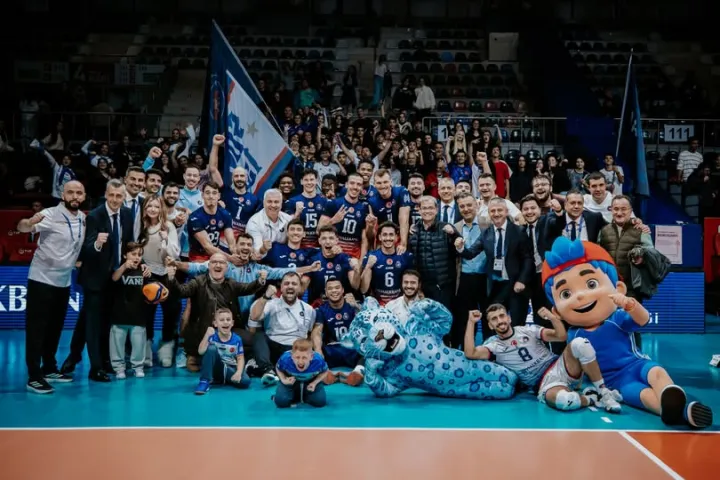 Halkbank: 3 - Galatasaray Madeş Mobilya: 1
