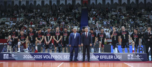 SMS Grup Efeler Ligi'nde Kupa, Madalya ve Ödüller Sahiplerini Buldu
